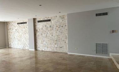 VENTA DE MUY LINDA CASA EN LOS PARQUES CERCA DEL SHOPPING DE LOS CEIBOSVenta de hermosa casa en Los Parques,  sector de Los Ceibos