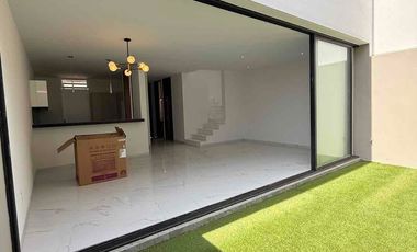 Casa en venta en Coto Capital Norte Zapopan, JUNTO AL HOSPITAL SANTA MARIA CHAPALITA CAPITAL NORTE