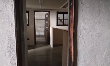 Vendo Bodega de Uso Mixto en Lomas de Casa blanca Querétaro