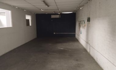 Vendo Bodega de Uso Mixto en Lomas de Casa blanca Querétaro