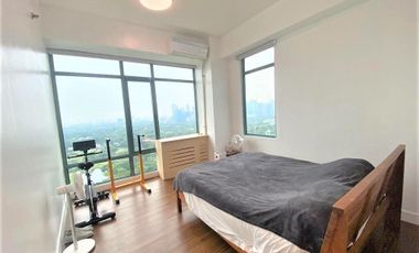 For Sale: Bellagio 1 2-BEDROOM Sleek Condo with Parking in BGC Taguig