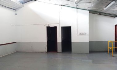 PR19000 Bodega en arriendo en el sector La Esmeralda