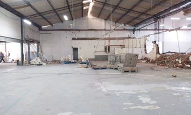 PR19000 Bodega en arriendo en el sector La Esmeralda