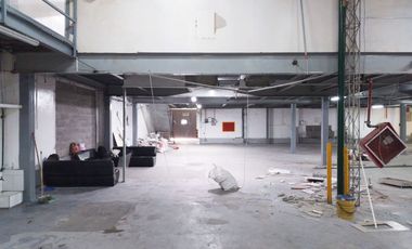 PR19000 Bodega en arriendo en el sector La Esmeralda