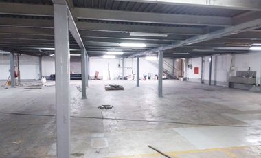 PR19000 Bodega en arriendo en el sector La Esmeralda