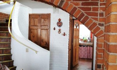 Casa en VENTA…  Santa María La Magdalena Ocotitlán, Zona Residencial de Metepec