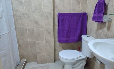 Departamento amoblado de alquiler en Urdesa Central, 1 parqueo, área social