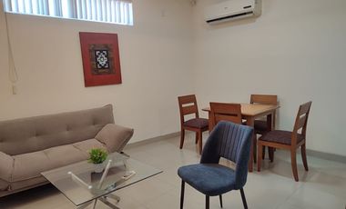 Departamento amoblado de alquiler en Urdesa Central, 1 parqueo, área social