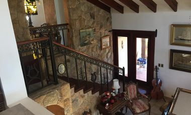 HERMOSA CASA EN VENTA BOSQUES DE MONTEMAR LAS BELLOTAS UF 18,900