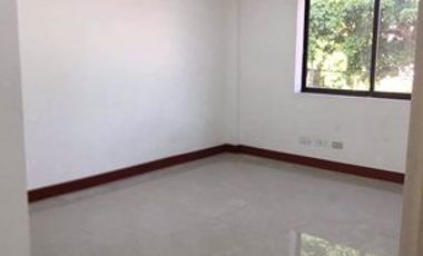 Residential/Commercial/Office House for Rent at Multinational Village, Parañaque City