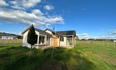 En Venta acogedora casa en parcela con excelente conexión en Paillaco, Región de Los Ríos.