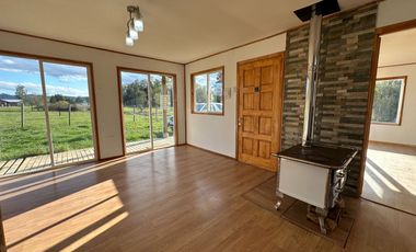 En Venta acogedora casa en parcela con excelente conexión en Paillaco, Región de Los Ríos.