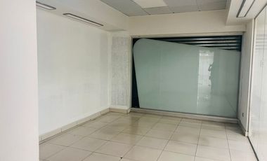 Local Comercial En Amunategui / Metro Moneda Y Torre Entel