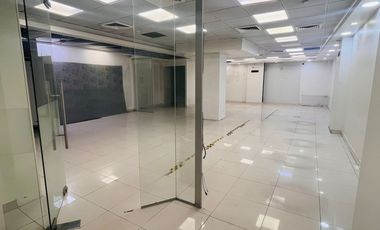 Local Comercial En Amunategui / Metro Moneda Y Torre Entel