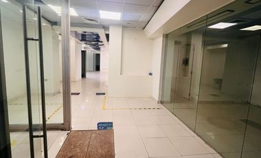 Local Comercial En Amunategui / Metro Moneda Y Torre Entel
