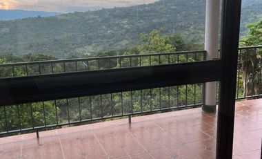 Acogedora Casa Quinta en Arbelaez