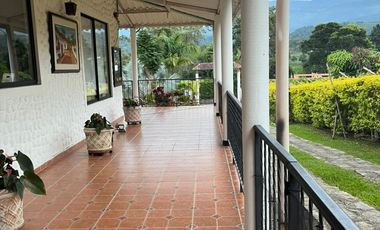 Acogedora Casa Quinta en Arbelaez