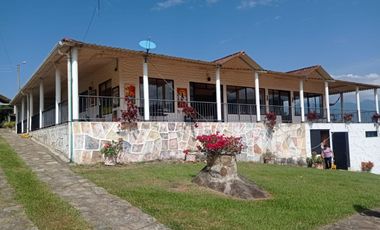 Acogedora Casa Quinta en Arbelaez