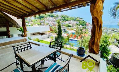 Casa EN VENTA de 4 Recámaras en MARINA BRISAS