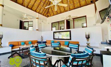 Casa EN VENTA de 4 Recámaras en MARINA BRISAS