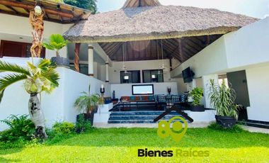 Casa EN VENTA de 4 Recámaras en MARINA BRISAS