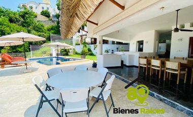 Casa EN VENTA de 4 Recámaras en MARINA BRISAS