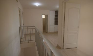 LINDA CASA EN VENTA –O - ALQUILER- URB. SAN ISIDRO - PIURA