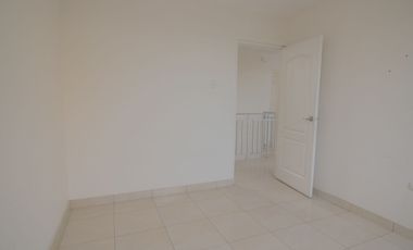 LINDA CASA EN VENTA –O - ALQUILER- URB. SAN ISIDRO - PIURA