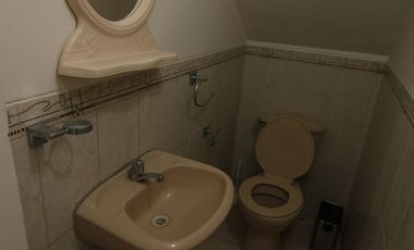 LINDA CASA EN VENTA –O - ALQUILER- URB. SAN ISIDRO - PIURA