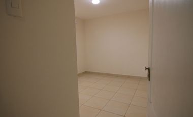 LINDA CASA EN VENTA –O - ALQUILER- URB. SAN ISIDRO - PIURA