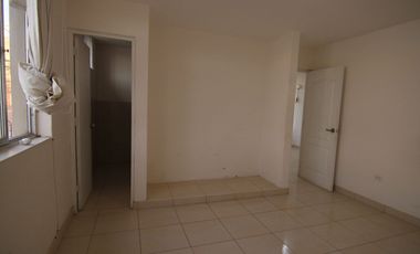LINDA CASA EN VENTA –O - ALQUILER- URB. SAN ISIDRO - PIURA