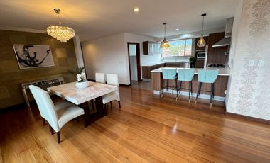 EN VENTA LUJOSO DEPARTAMENTO GRANDE Y CENTRICO, CON 3 HABITACIONES Y 2 TERRAZAS PRIVADAS, CUENCA, ECUADOR.