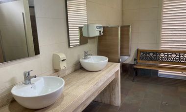 SE VENDE HERMOSA PROPIEDAD EN PUEMBO (PROX ARRAYANES)