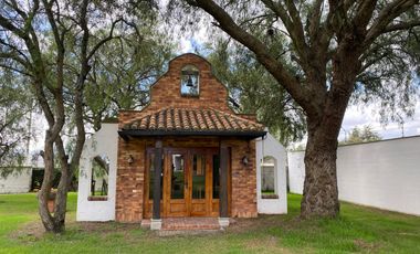 SE VENDE HERMOSA PROPIEDAD EN PUEMBO (PROX ARRAYANES)