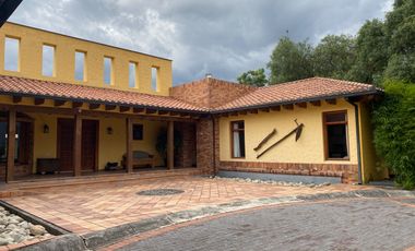 SE VENDE HERMOSA PROPIEDAD EN PUEMBO (PROX ARRAYANES)