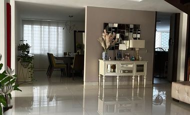 VENTA BONITA CASA DUPLEX EN BARRIO VILLASANTOS