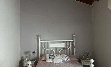 VENTA BONITA CASA DUPLEX EN BARRIO VILLASANTOS