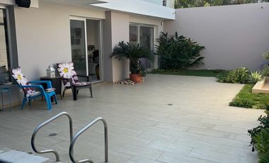 VENTA BONITA CASA DUPLEX EN BARRIO VILLASANTOS
