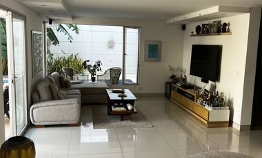 VENTA BONITA CASA DUPLEX EN BARRIO VILLASANTOS