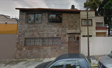 Bonita Casa En Una Exelente Ubicacion Calle Bohado # 26 Col. Los Angeles CDMX  GSN