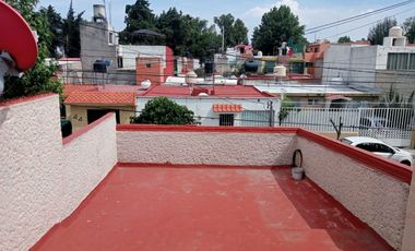 Casa en venta en Valle de Santa Mónica Tlalnepantla de Baz