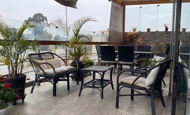 DUPLEX EN VENTA EN SURCO (LIMITE CON MIRAFLORES)