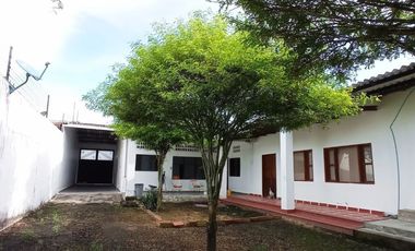 CENTRAL Y AMPLIA CASA-LOTE PARA PROYECTO COMERCIAL EN MARIQUITA (TOLIMA) EN VENTA