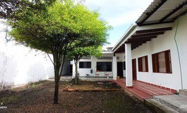 CENTRAL Y AMPLIA CASA-LOTE PARA PROYECTO COMERCIAL EN MARIQUITA (TOLIMA) EN VENTA