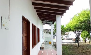 CENTRAL Y AMPLIA CASA-LOTE PARA PROYECTO COMERCIAL EN MARIQUITA (TOLIMA) EN VENTA