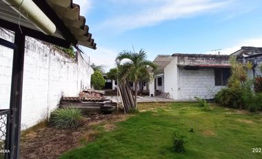 CENTRAL Y AMPLIA CASA-LOTE PARA PROYECTO COMERCIAL EN MARIQUITA (TOLIMA) EN VENTA