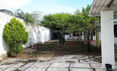 CENTRAL Y AMPLIA CASA-LOTE PARA PROYECTO COMERCIAL EN MARIQUITA (TOLIMA) EN VENTA