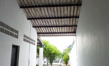 CENTRAL Y AMPLIA CASA-LOTE PARA PROYECTO COMERCIAL EN MARIQUITA (TOLIMA) EN VENTA
