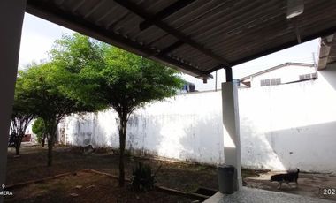 CENTRAL Y AMPLIA CASA-LOTE PARA PROYECTO COMERCIAL EN MARIQUITA (TOLIMA) EN VENTA