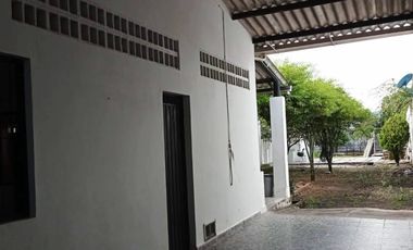CENTRAL Y AMPLIA CASA-LOTE PARA PROYECTO COMERCIAL EN MARIQUITA (TOLIMA) EN VENTA